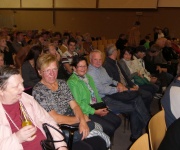 WIR im Publikum beim Theaterabend in Achenkirch